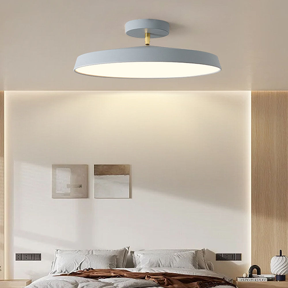 Novus | Moderne rund flush mount loftslampe med fladt panel