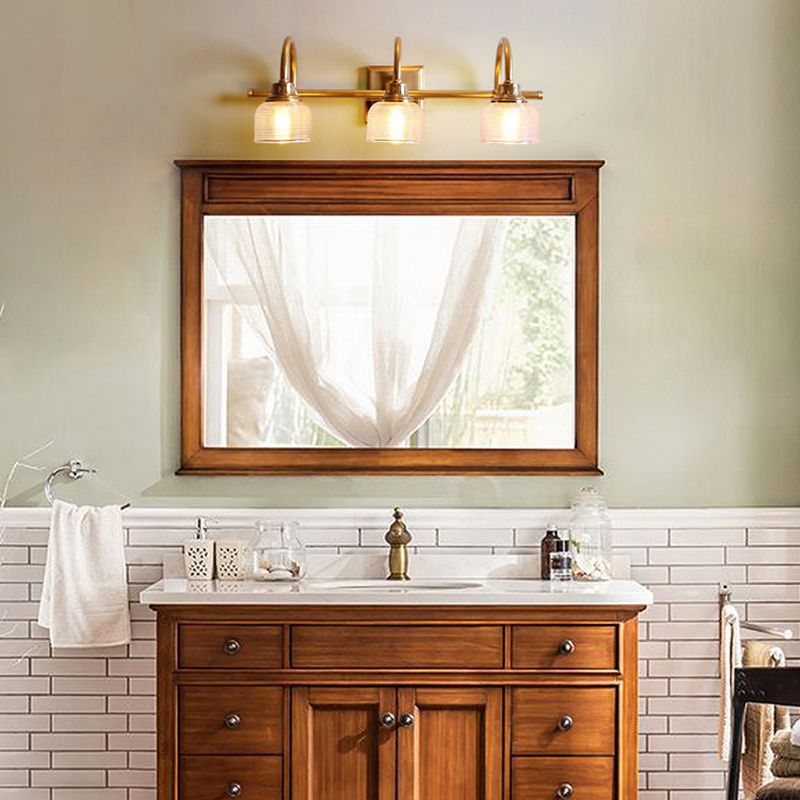 Nivalis | Elegant prismatisk ribbet glas toilettelys væglampe