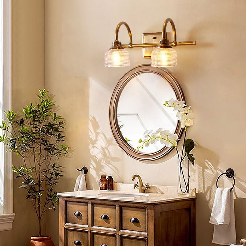 Nivalis | Elegant prismatisk ribbet glas toilettelys væglampe
