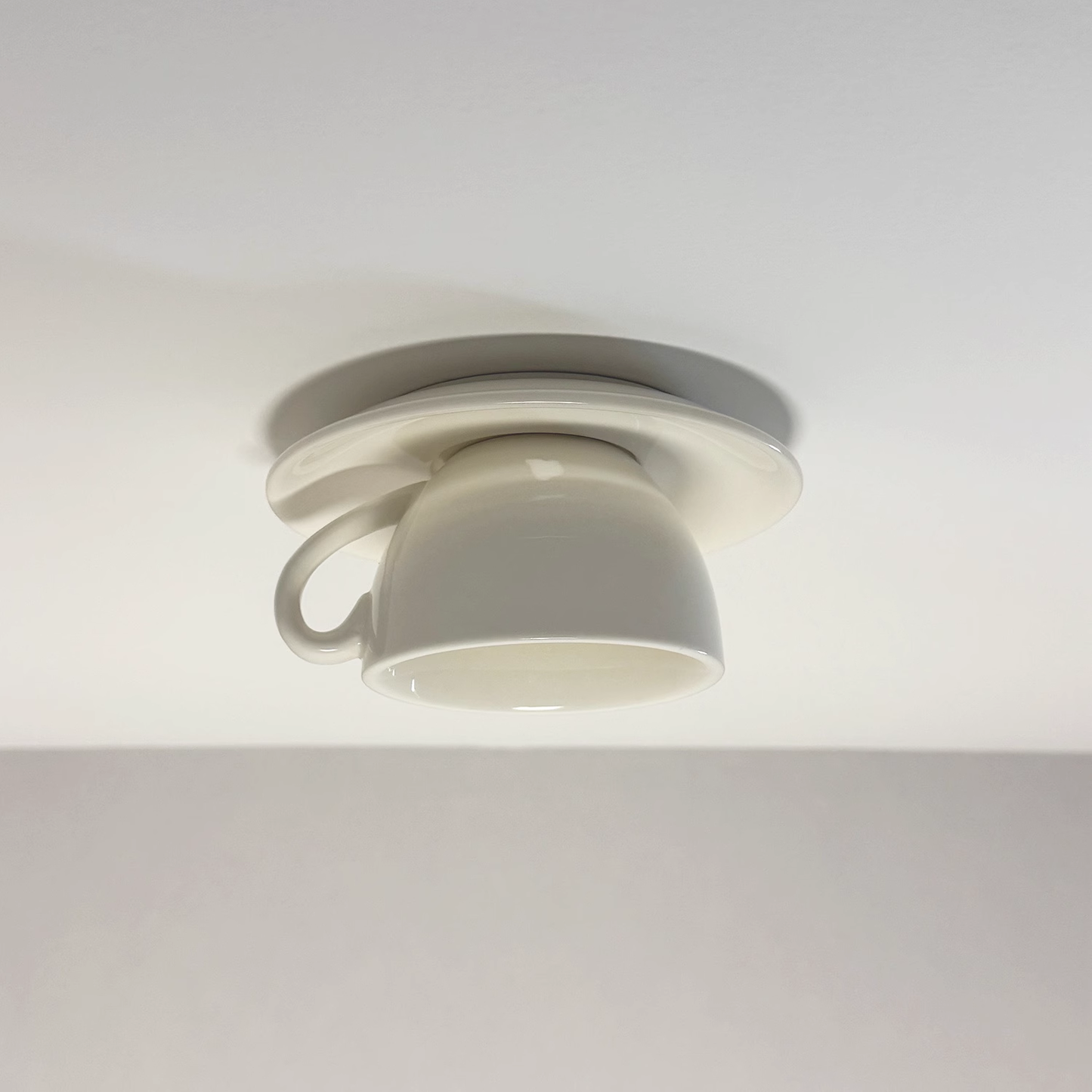 Valentina | Moderne keramisk kaffekop indbygget loftslampe