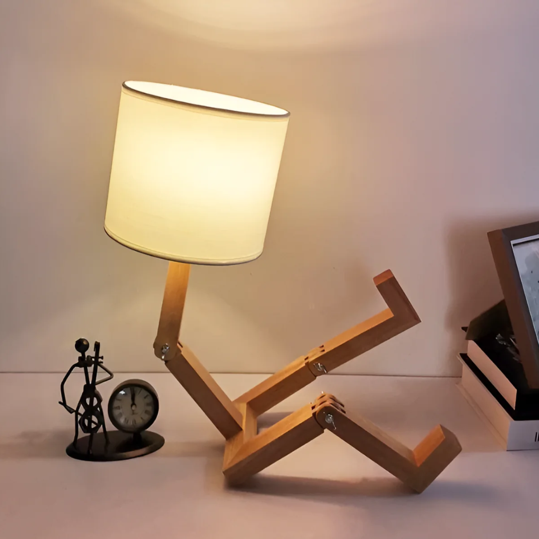 Justerbar posabel massivt træ nordisk bordlampe