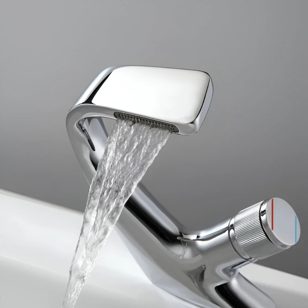Cascata | Moderne vandfaldsarmatur til badeværelsesvask med enkeltgreb