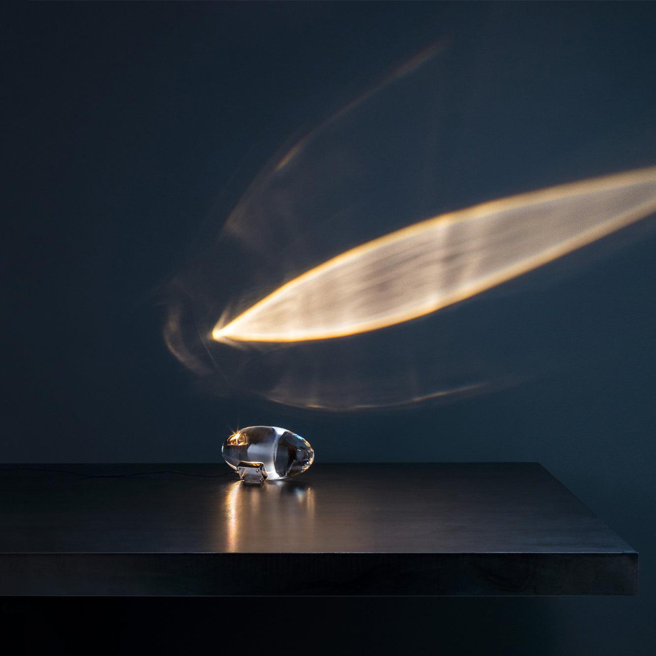 Vaelenoe | Skulpturel Oval Krystal Sten Bordlampe