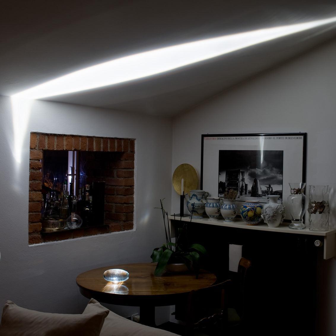 Vaelenoe | Skulpturel Oval Krystal Sten Bordlampe