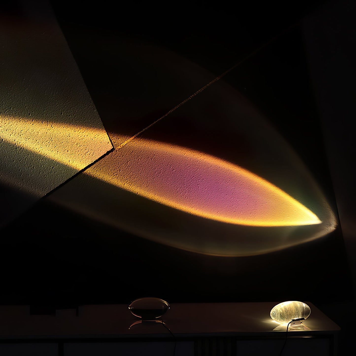 Vaelenoe | Skulpturel Oval Krystal Sten Bordlampe