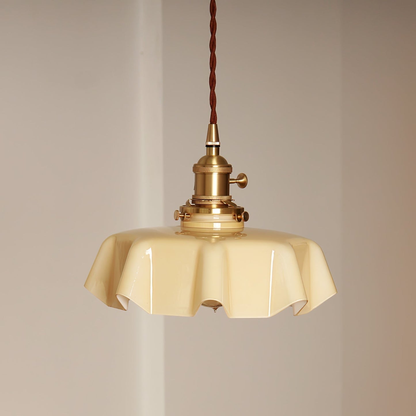 Kelvarna | Vintage plisseret glas fløjl pendellampe