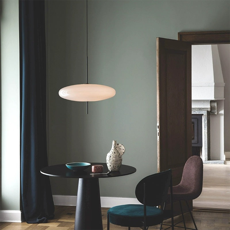Belthorim | Opaliseret disk silhuet minimalistisk pendellampe