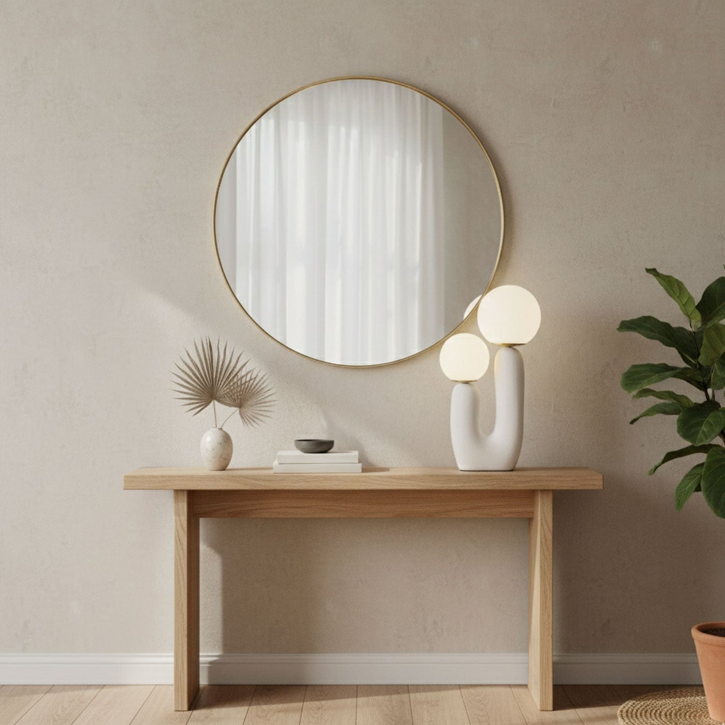 Corisande | Avantgarde rå skulpturel glas kugle bordlampe