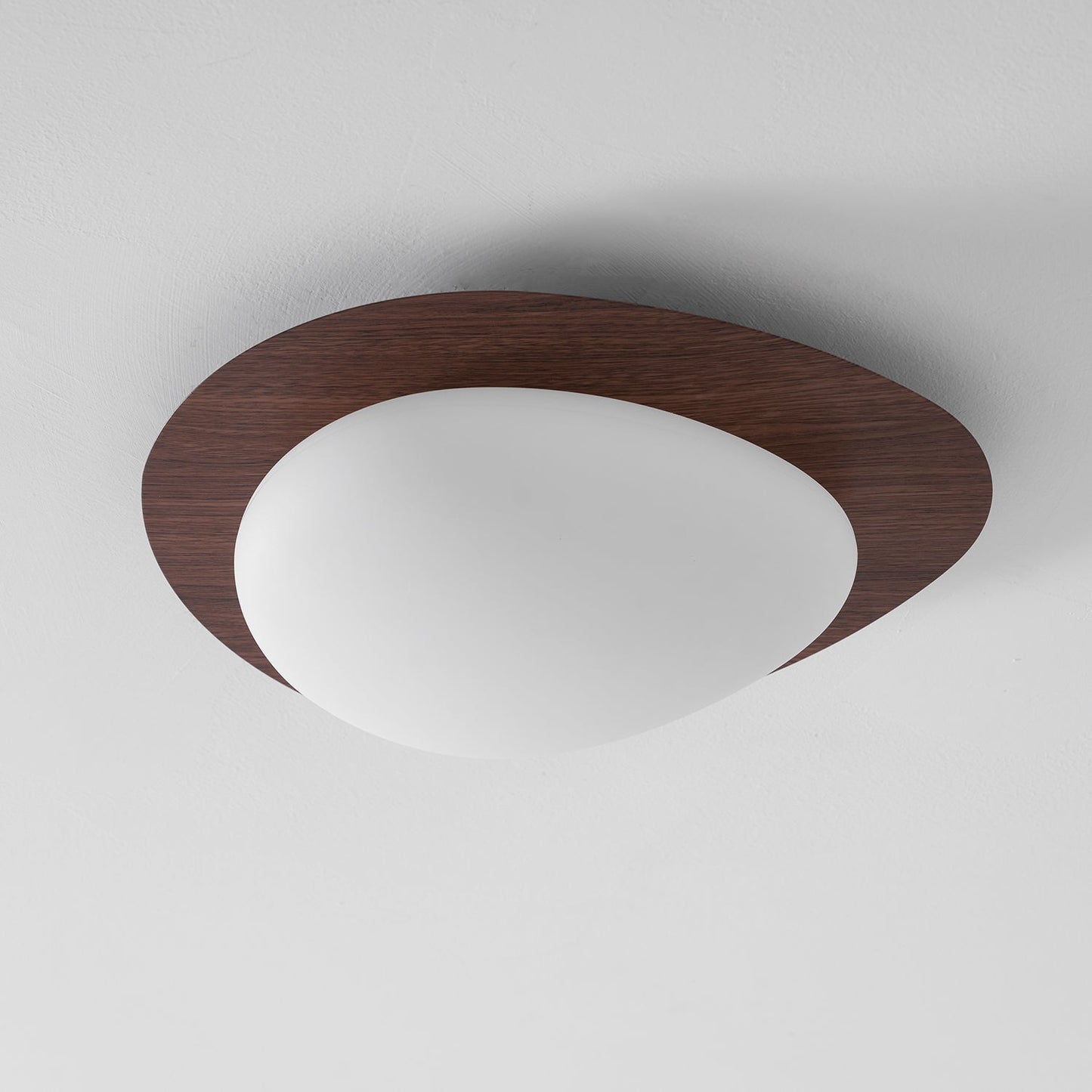 Elenorris | Skulpturel Pebble Silhuet Indbygningsloftlampe