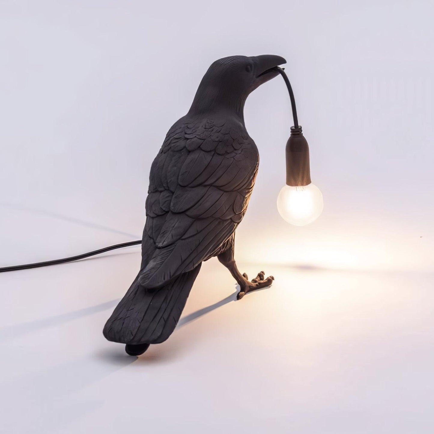 Bristhow | Gotisk Skulpturel Fuglekrage Bordlampe