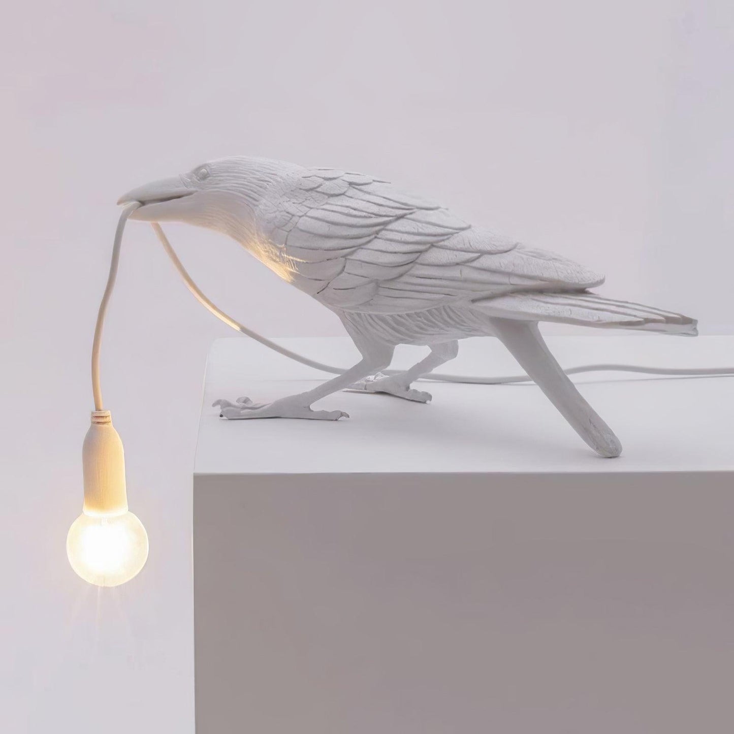 Bristhow | Gotisk Skulpturel Fuglekrage Bordlampe