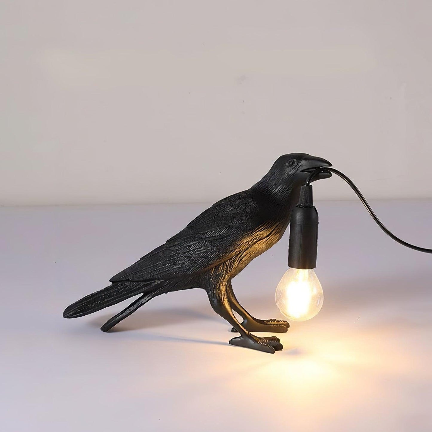 Bristhow | Gotisk Skulpturel Fuglekrage Bordlampe