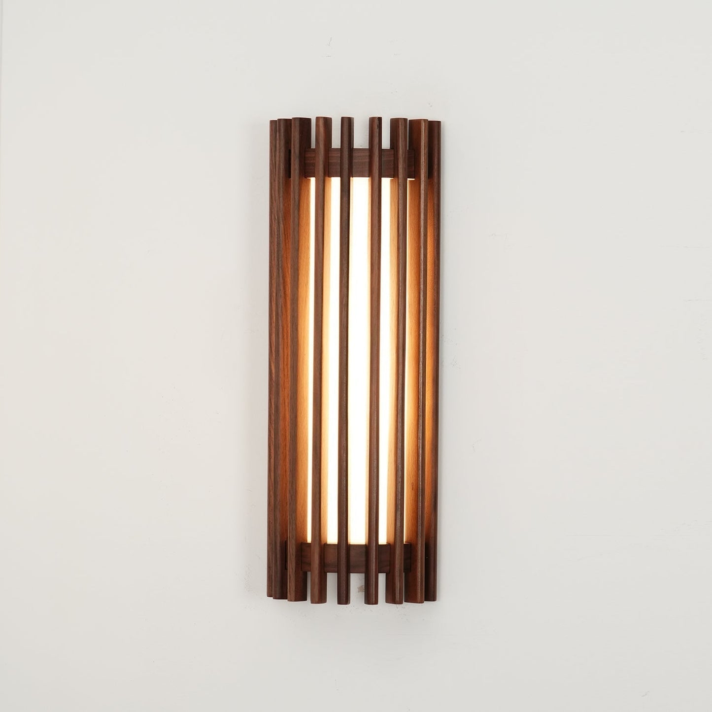Arbor | Minimalistisk naturlig træstruktur væglampe
