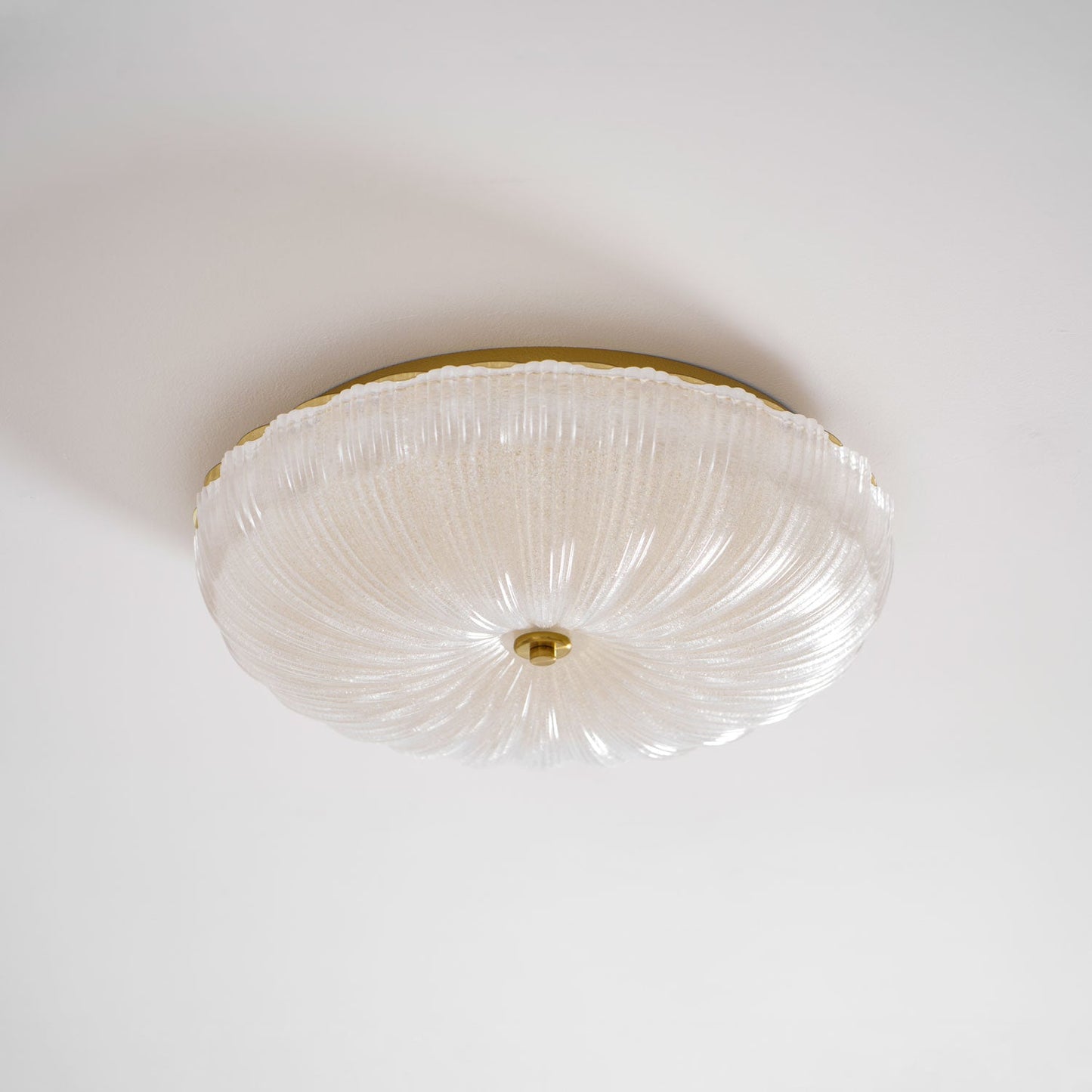 Kendrovia | Nordisk Ribbede Skinnende Glas Loftlampe