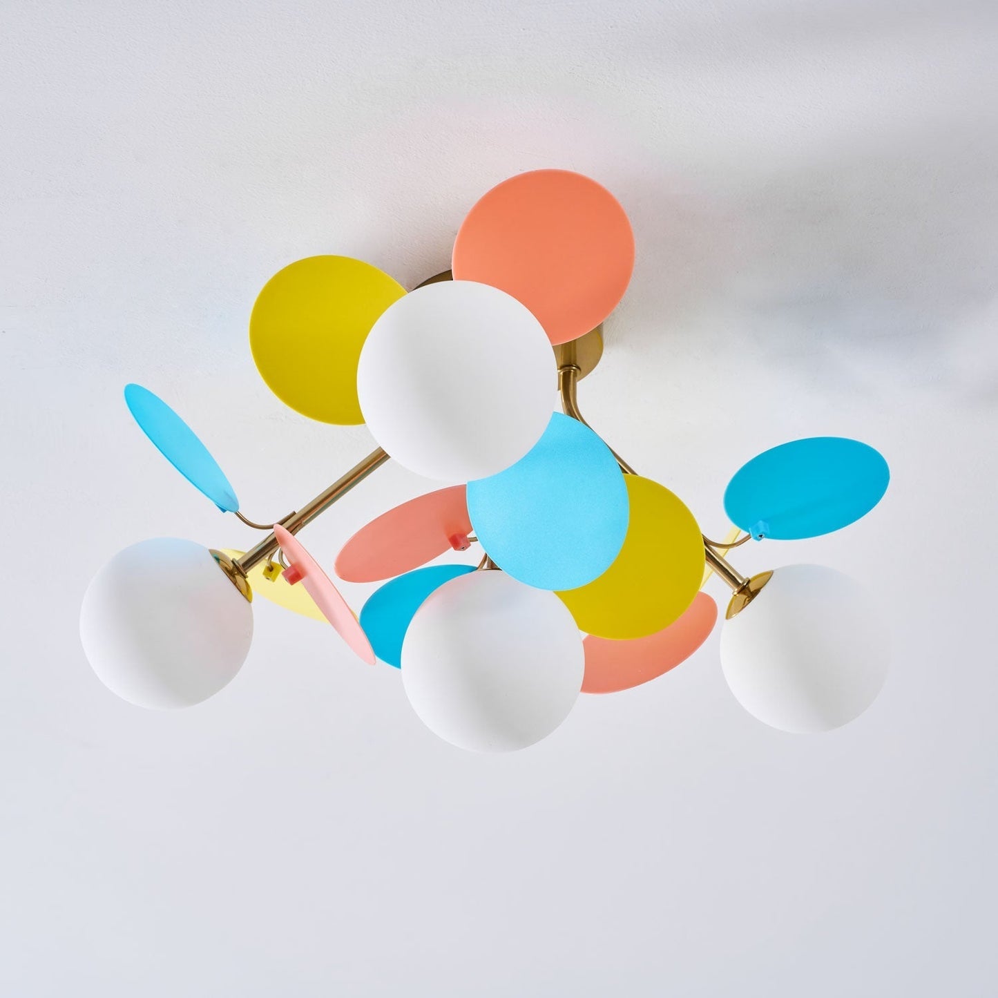 Kalythos | Skulpturel geometrisk disk klynge semi-flush monteret loftslampe