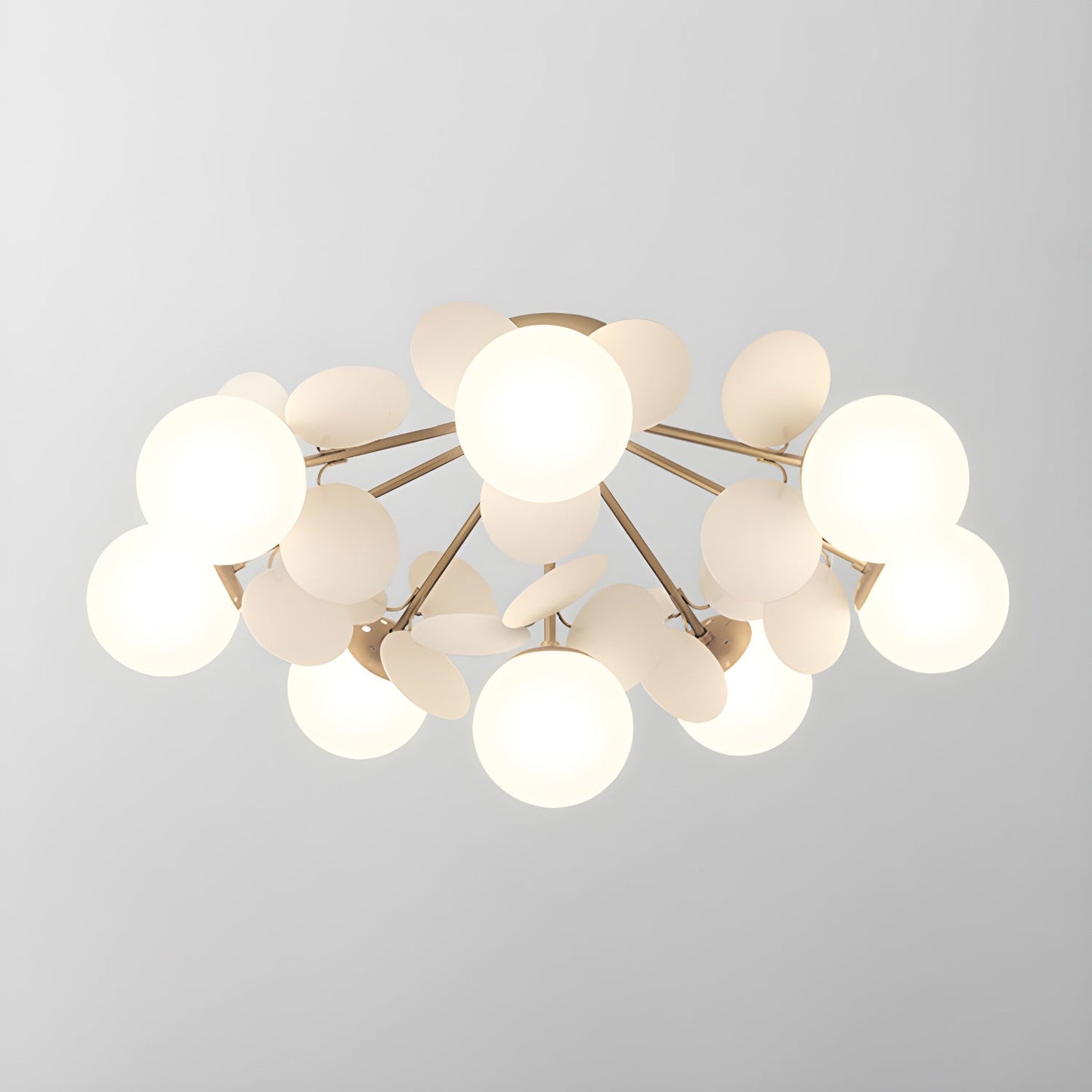 Kalythos | Skulpturel geometrisk disk klynge semi-flush monteret loftslampe