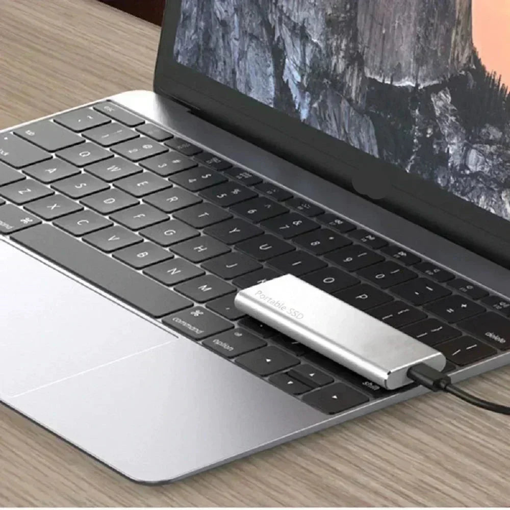 Slank letvægts plug and play bærbar ekstern SSD drev