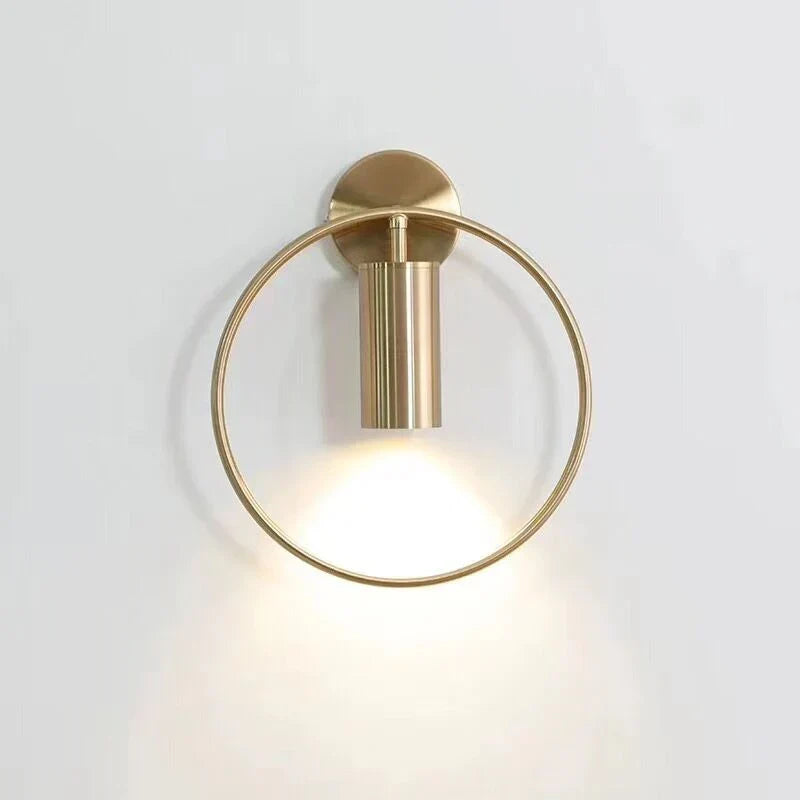 Nordisk cirkulær ring skulpturel roterbar minimalistisk væglampe