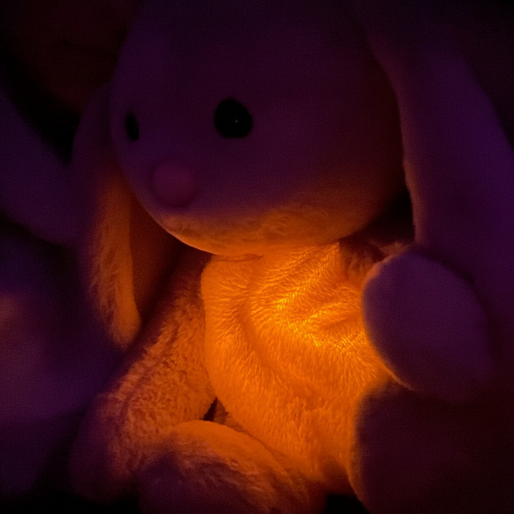 Blød hyggelig åndende kanin plys afslapningskammerat bamse legetøj