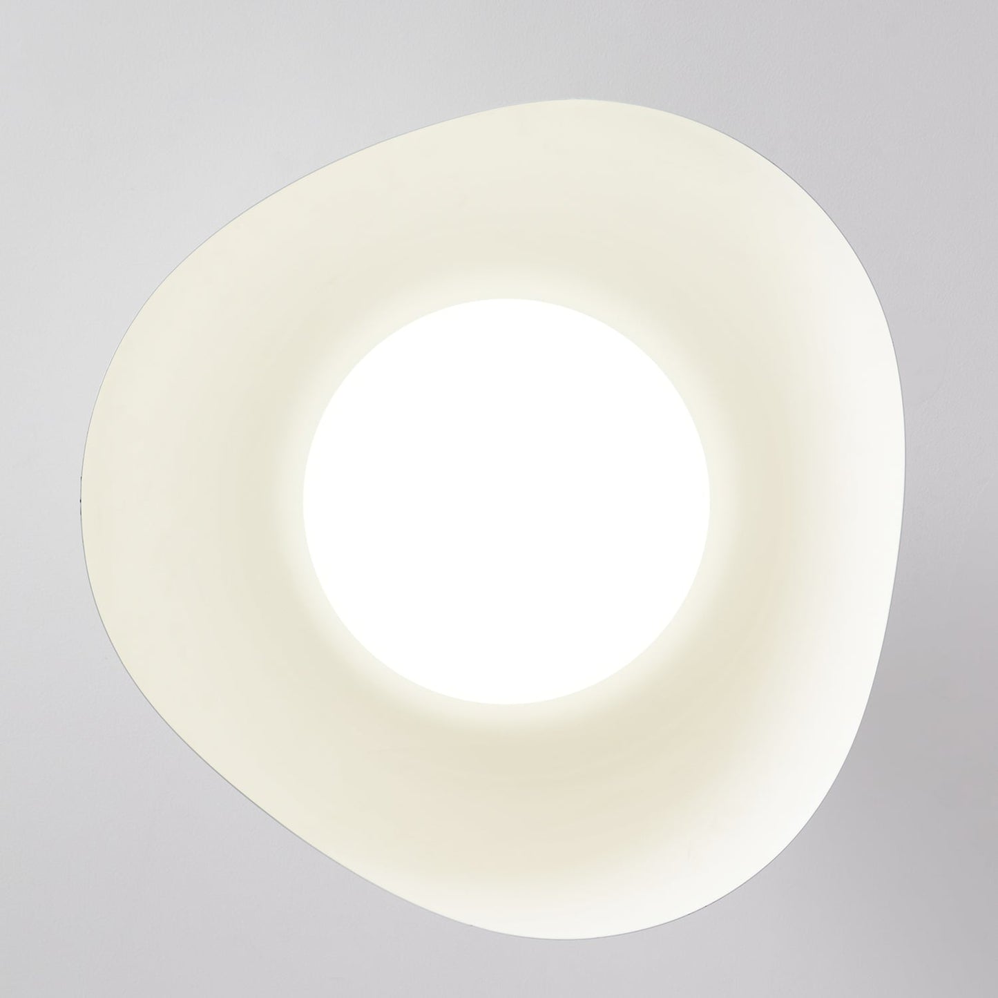 Lyraen | Nordisk bølgesilhuet integreret LED loftslampe