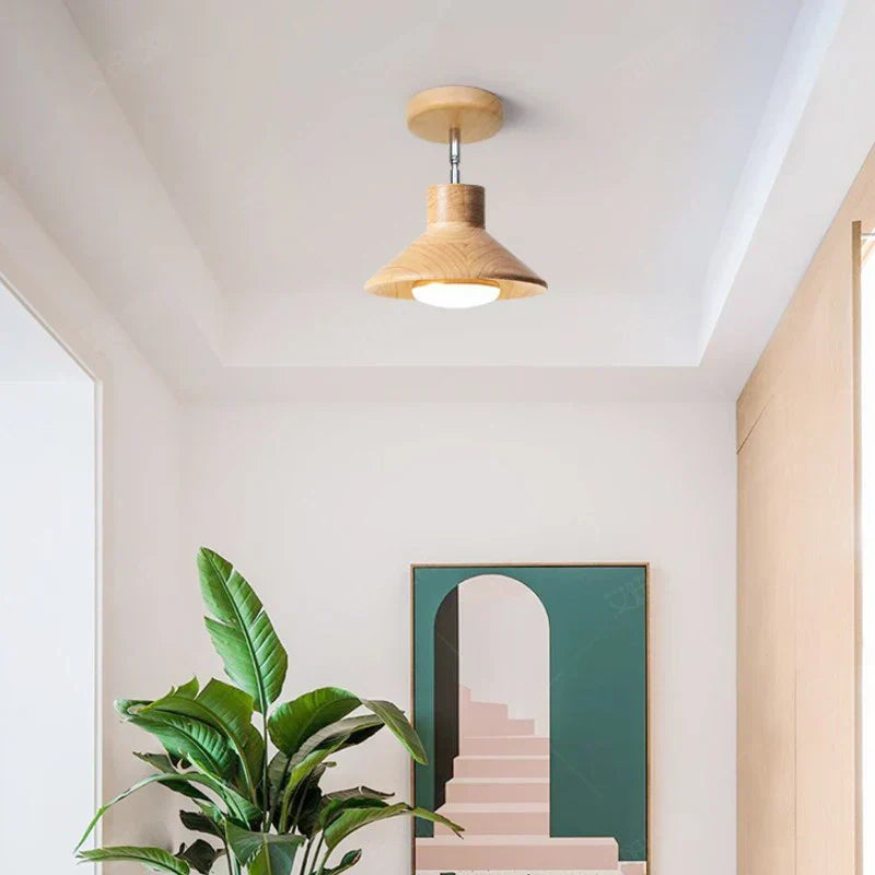 Naturligt træ kegle silhuet skandinavisk minimalistisk loftlampe
