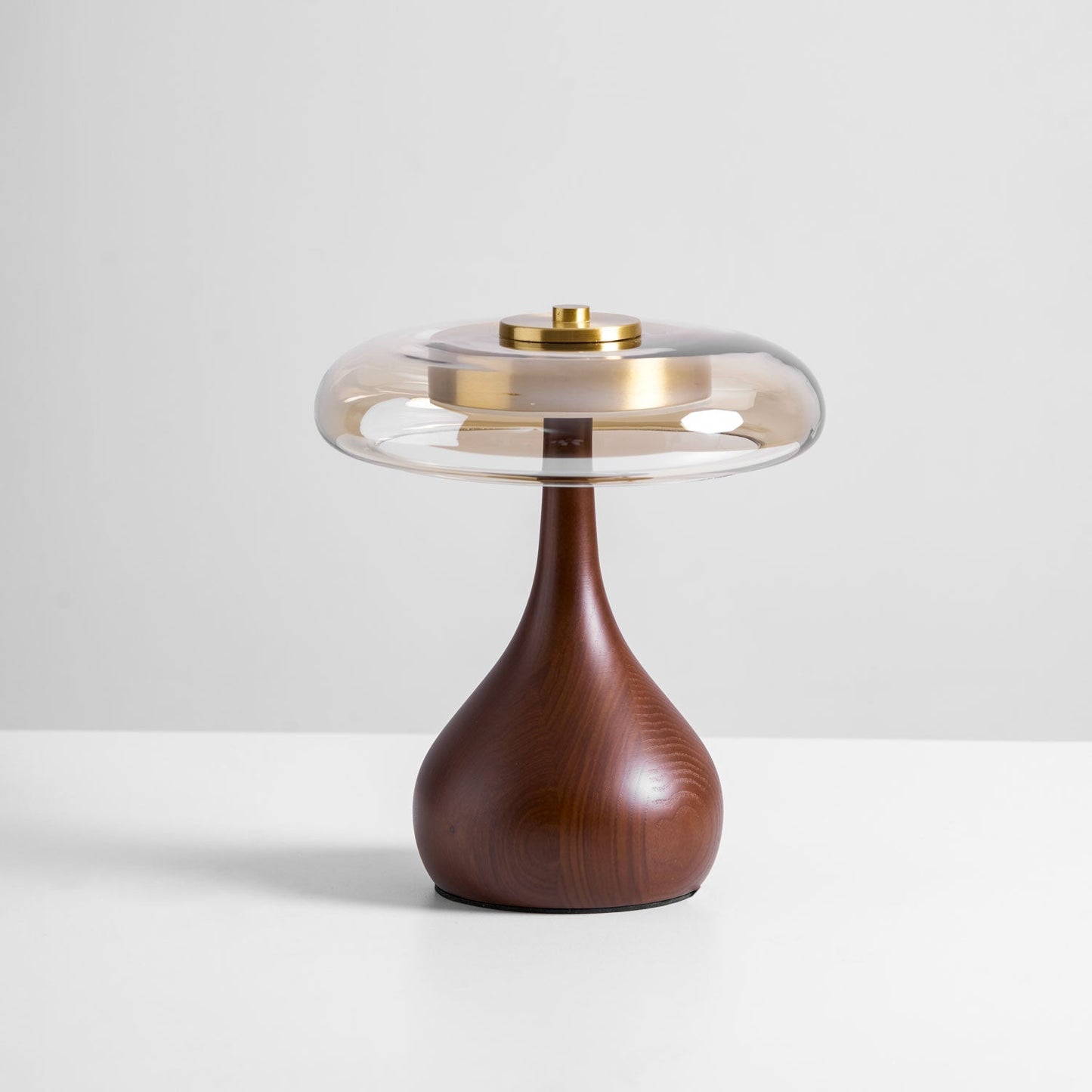 Vancorim | Japandi buet træ amber glas bordlampe