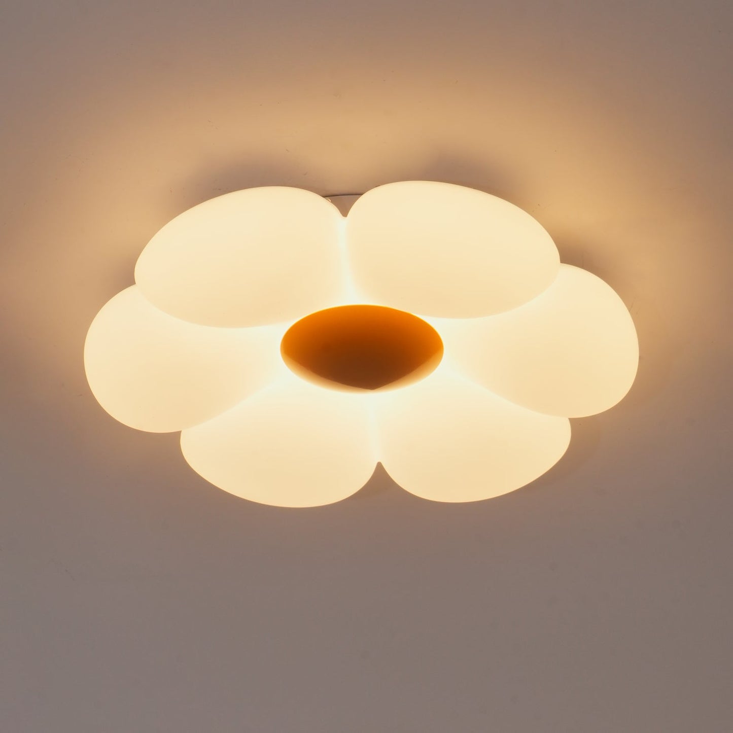 Lyravind | Sekskantet bladsilhuet loftslampe med flush montering