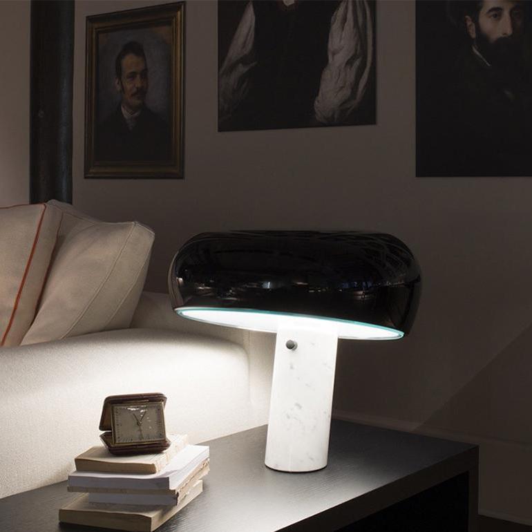 Kendrivol | Kuppelformet silhuet italiensk marmor accent bordlampe