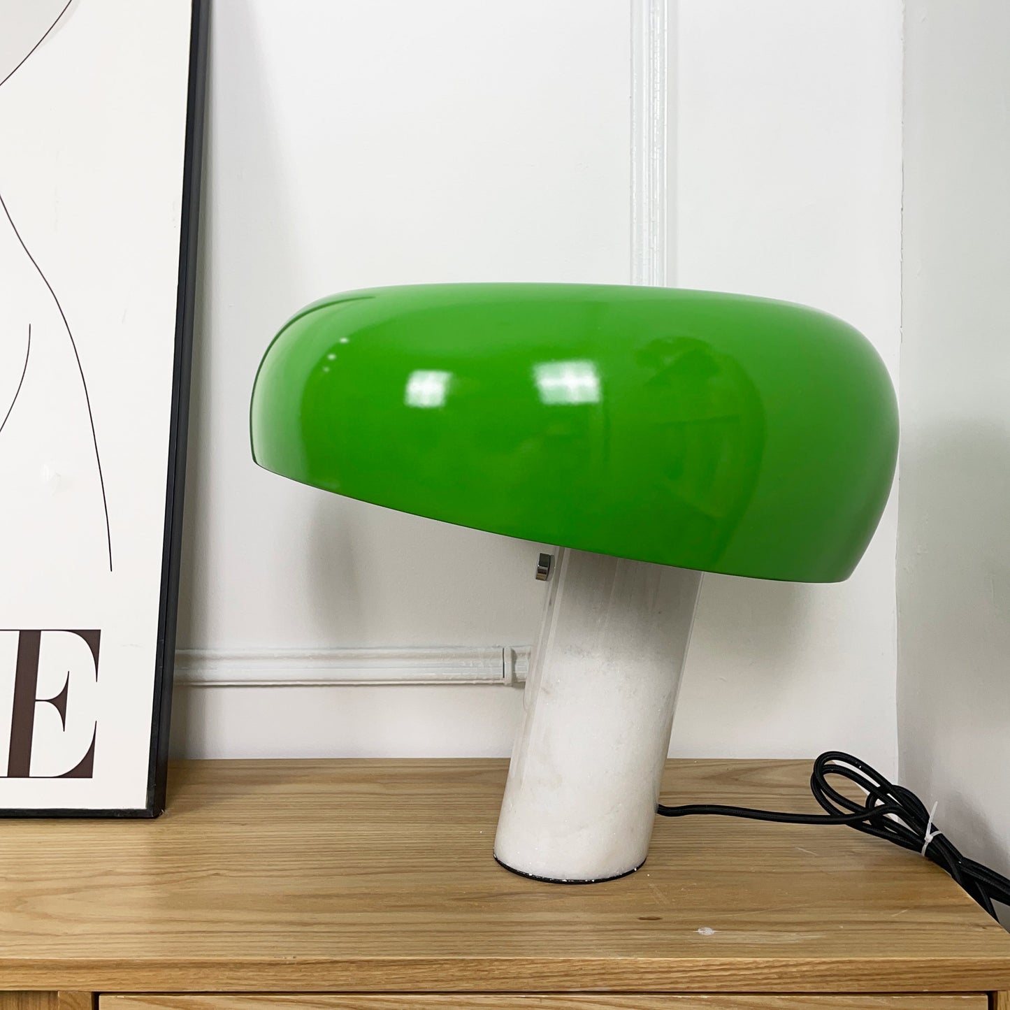Kendrivol | Kuppelformet silhuet italiensk marmor accent bordlampe