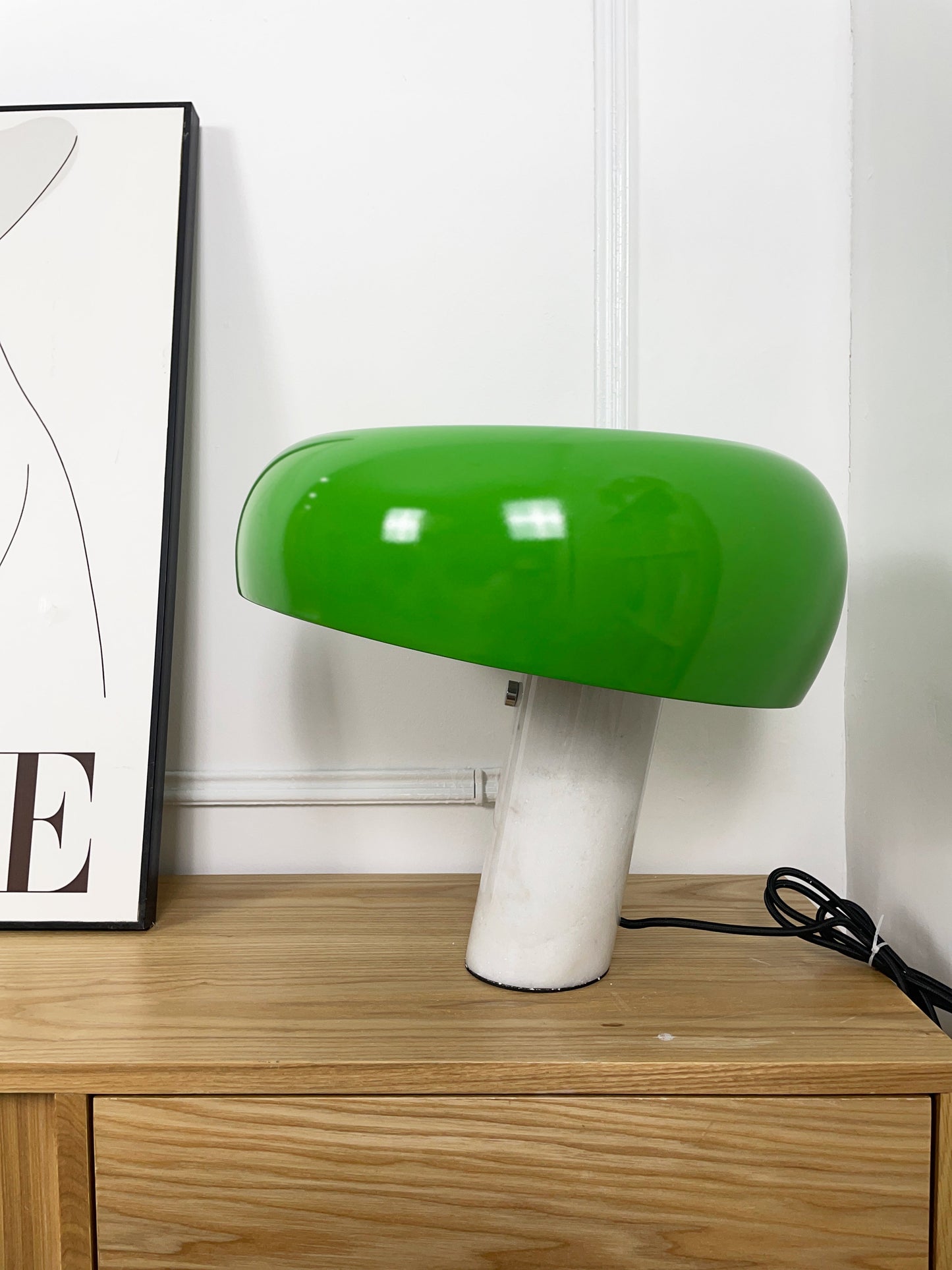 Kendrivol | Kuppelformet silhuet italiensk marmor accent bordlampe