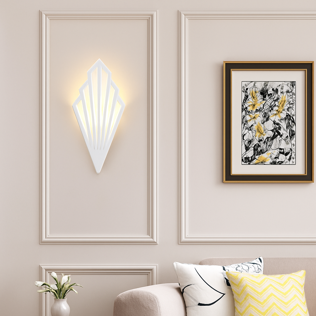 Veltrium | Moderne geometrisk trekantet LED metal væglampe