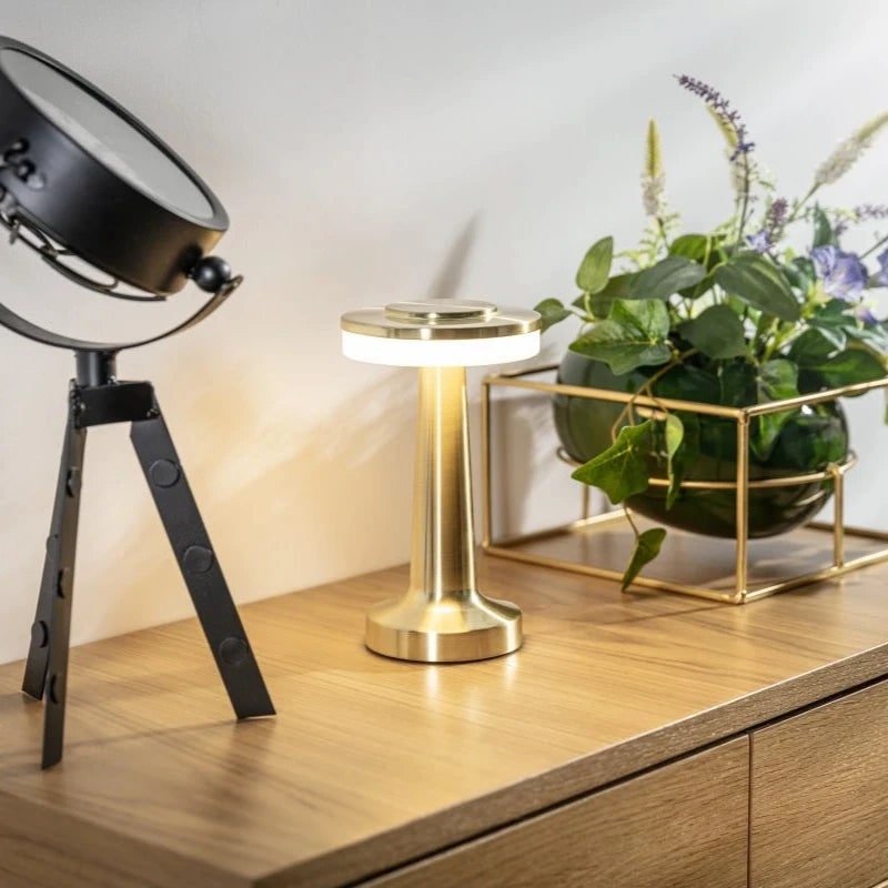 Elegant Bærbar Metal Dæmpbar Genopladelig Trådløs Bordlampe