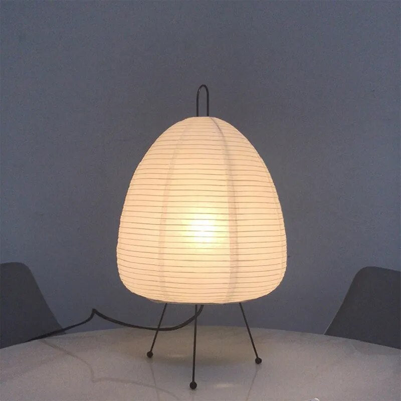 Minimalistisk zen japansk rispapir tripod bordlampe med stemningsbelysning