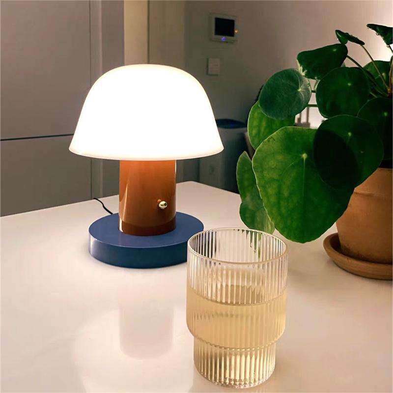 Skulpturel Svampeform Genopladelig Touch Dæmpning Trådløs Bordlampe