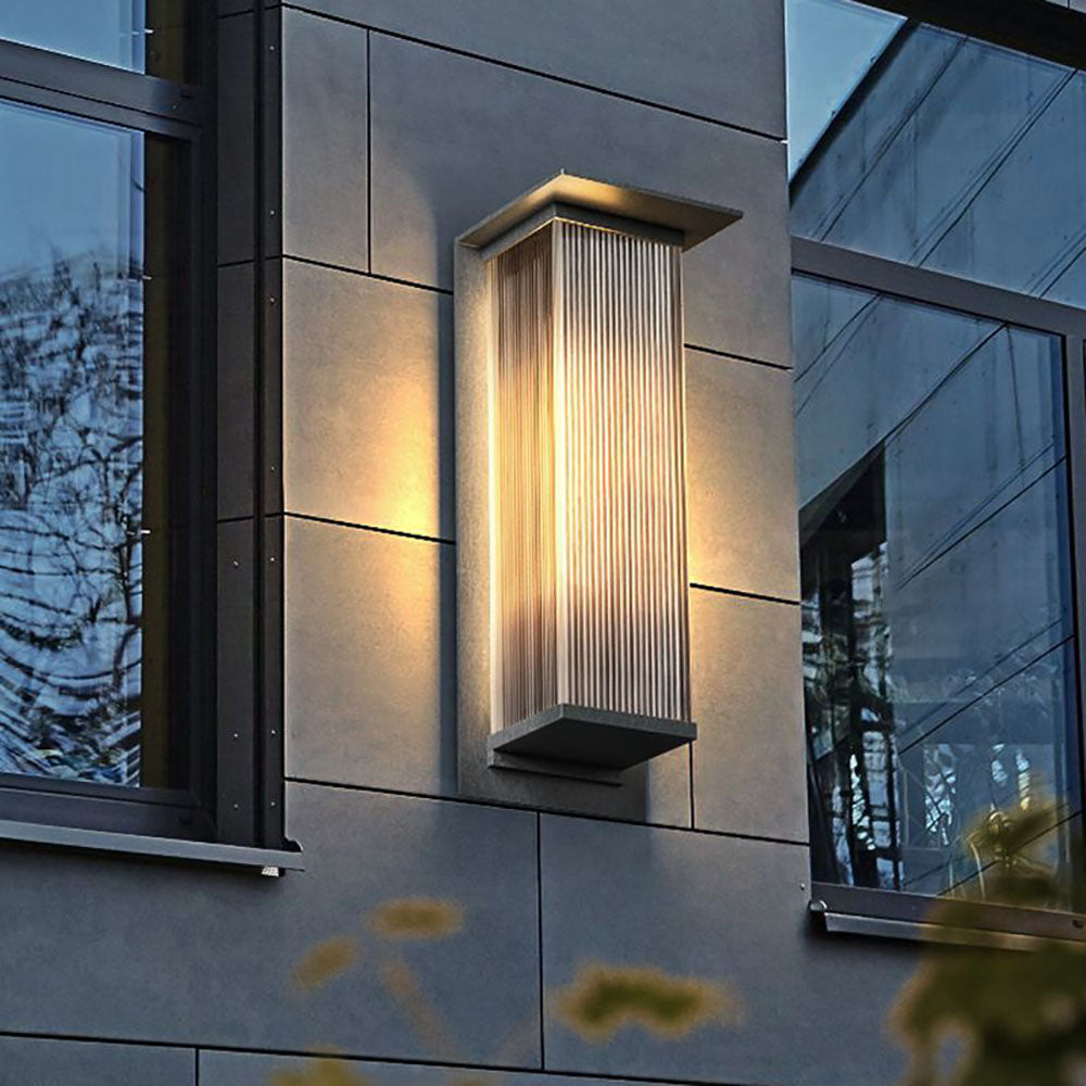 Vorawa | Slank industriel sort vandtæt rektangulær udendørslampe