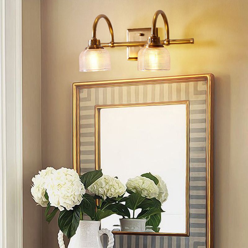 Nivalis | Elegant prismatisk ribbet glas toilettelys væglampe