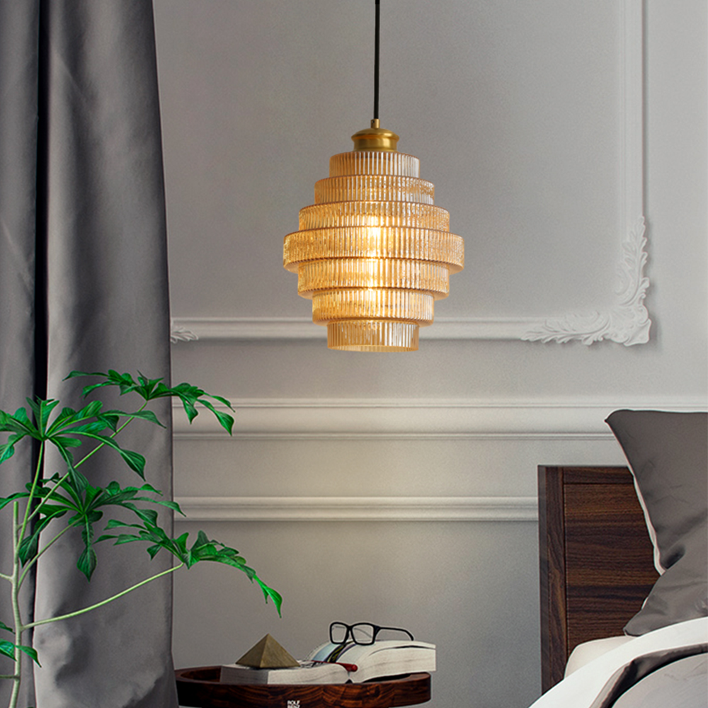 Auris | Antik lagdelt ribbet glaspendellampe