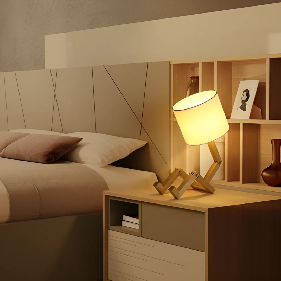 Justerbar posabel massivt træ nordisk bordlampe
