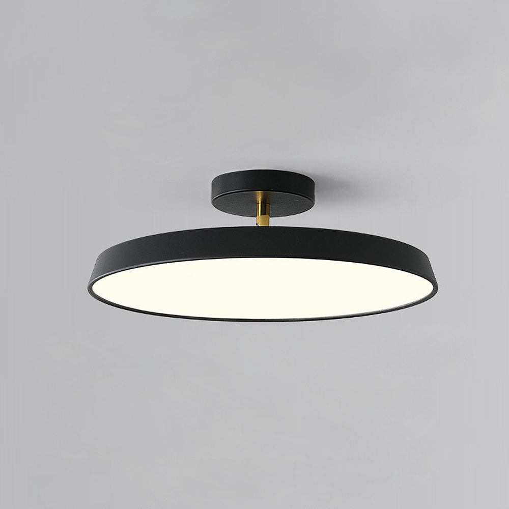 Novus | Moderne rund flush mount loftslampe med fladt panel