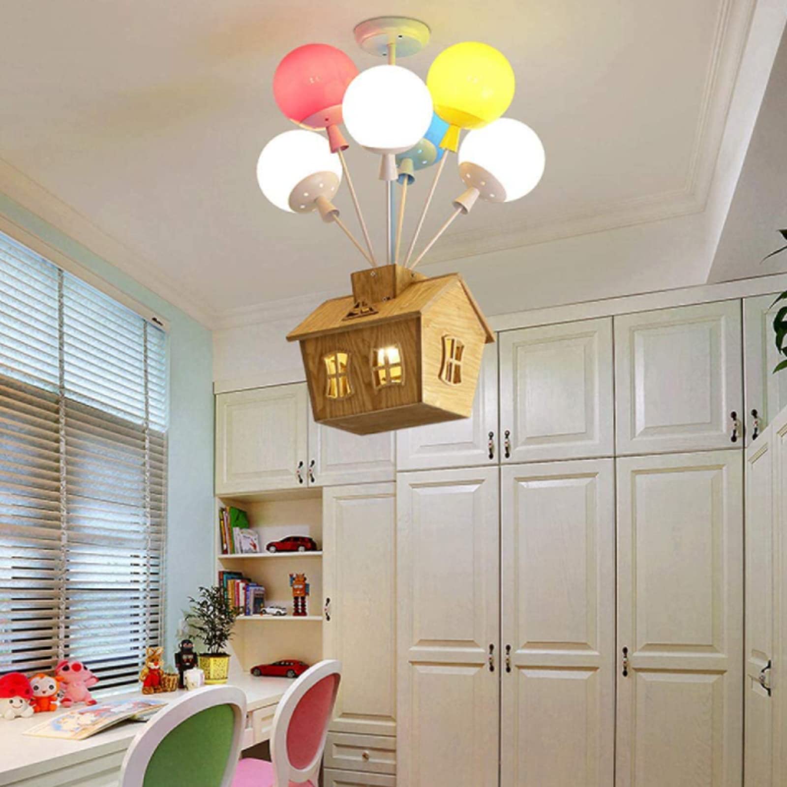 Valaura | Ballonkluster eventyrlig husmotiv loftslampe