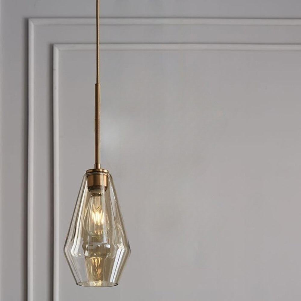 Niris| Nordisk diamantformet geometrisk glas pendellampe