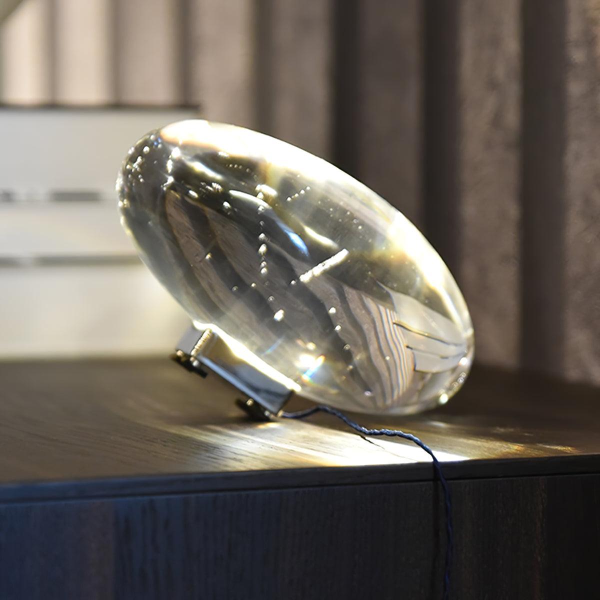 Vaelenoe | Skulpturel Oval Krystal Sten Bordlampe