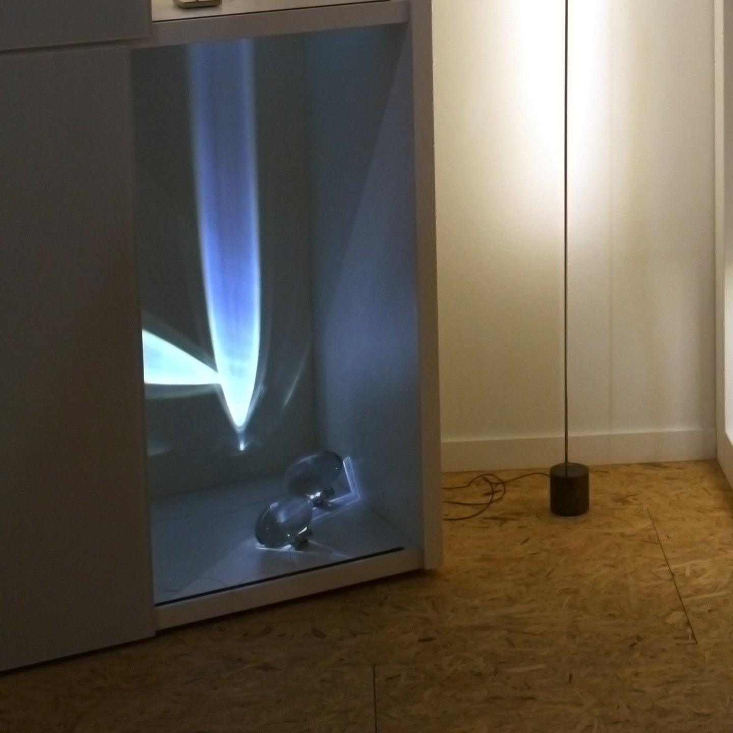 Vaelenoe | Skulpturel Oval Krystal Sten Bordlampe