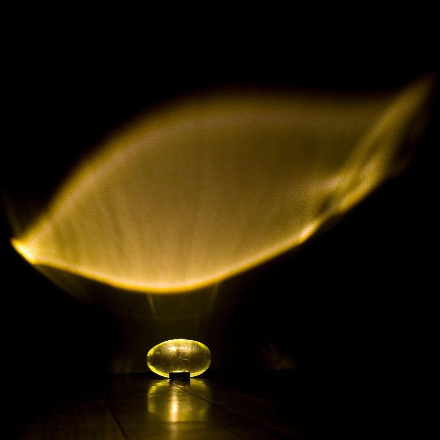 Vaelenoe | Skulpturel Oval Krystal Sten Bordlampe