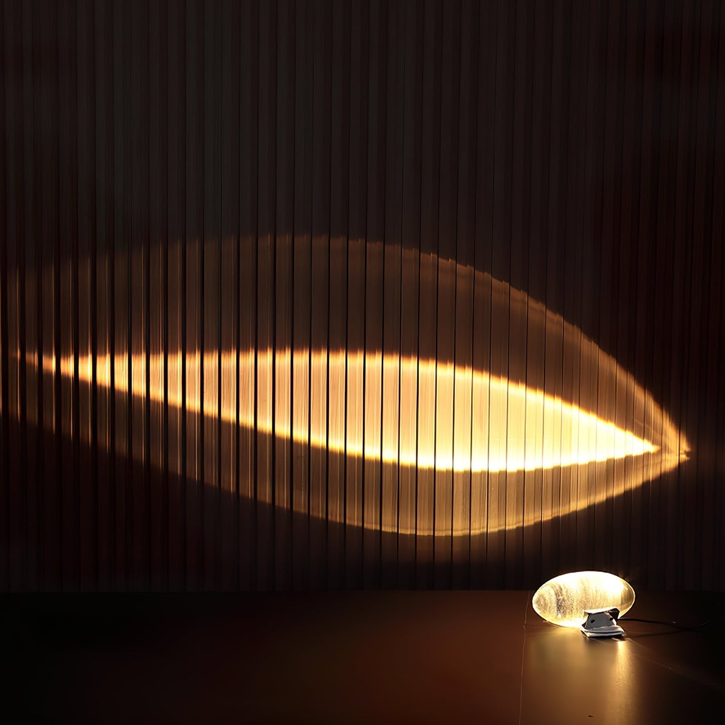 Vaelenoe | Skulpturel Oval Krystal Sten Bordlampe