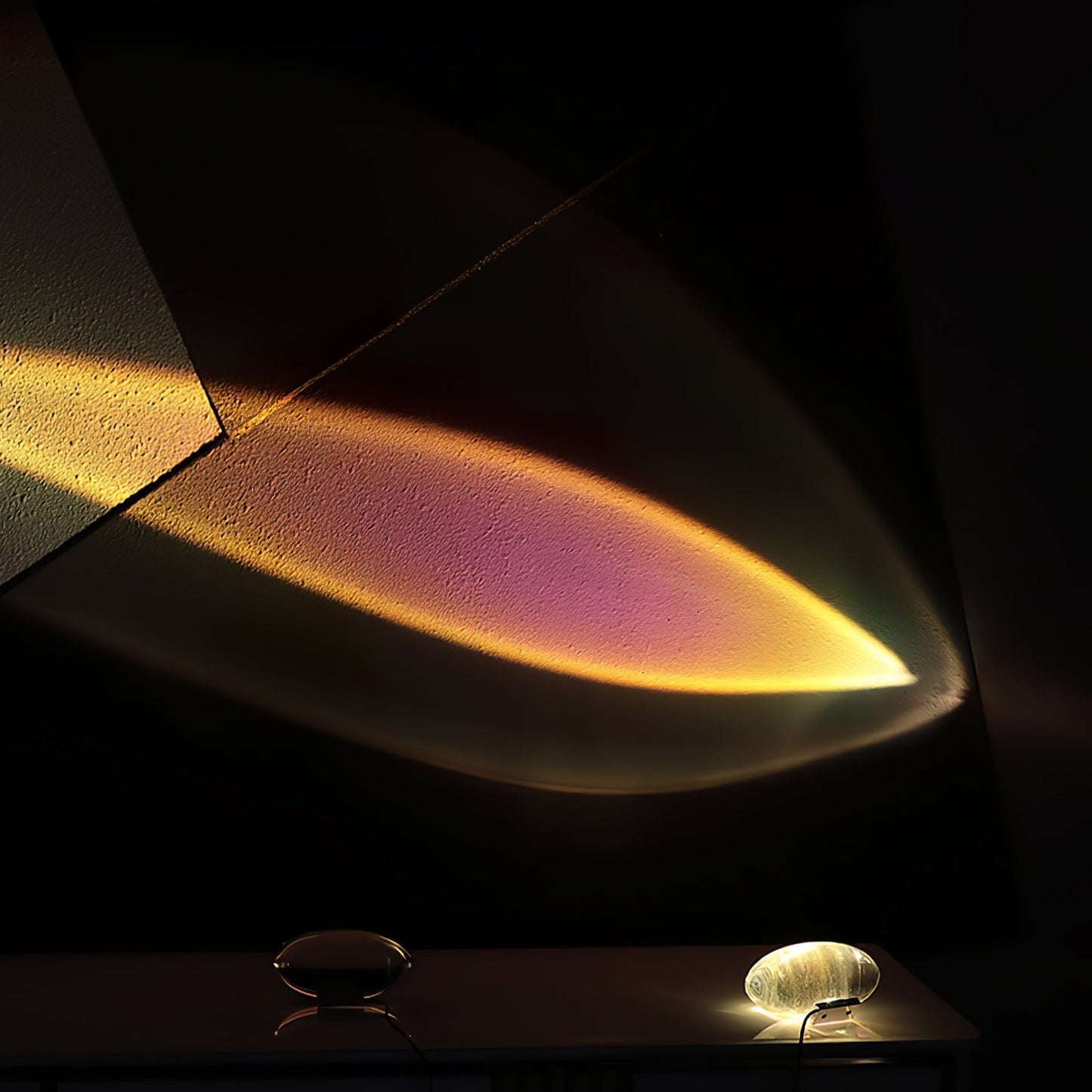 Vaelenoe | Skulpturel Oval Krystal Sten Bordlampe