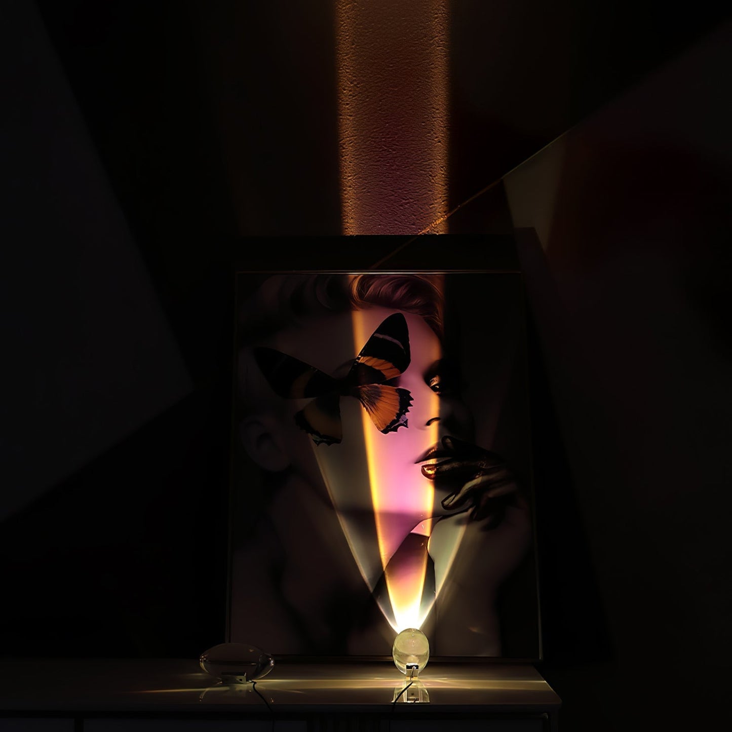 Vaelenoe | Skulpturel Oval Krystal Sten Bordlampe