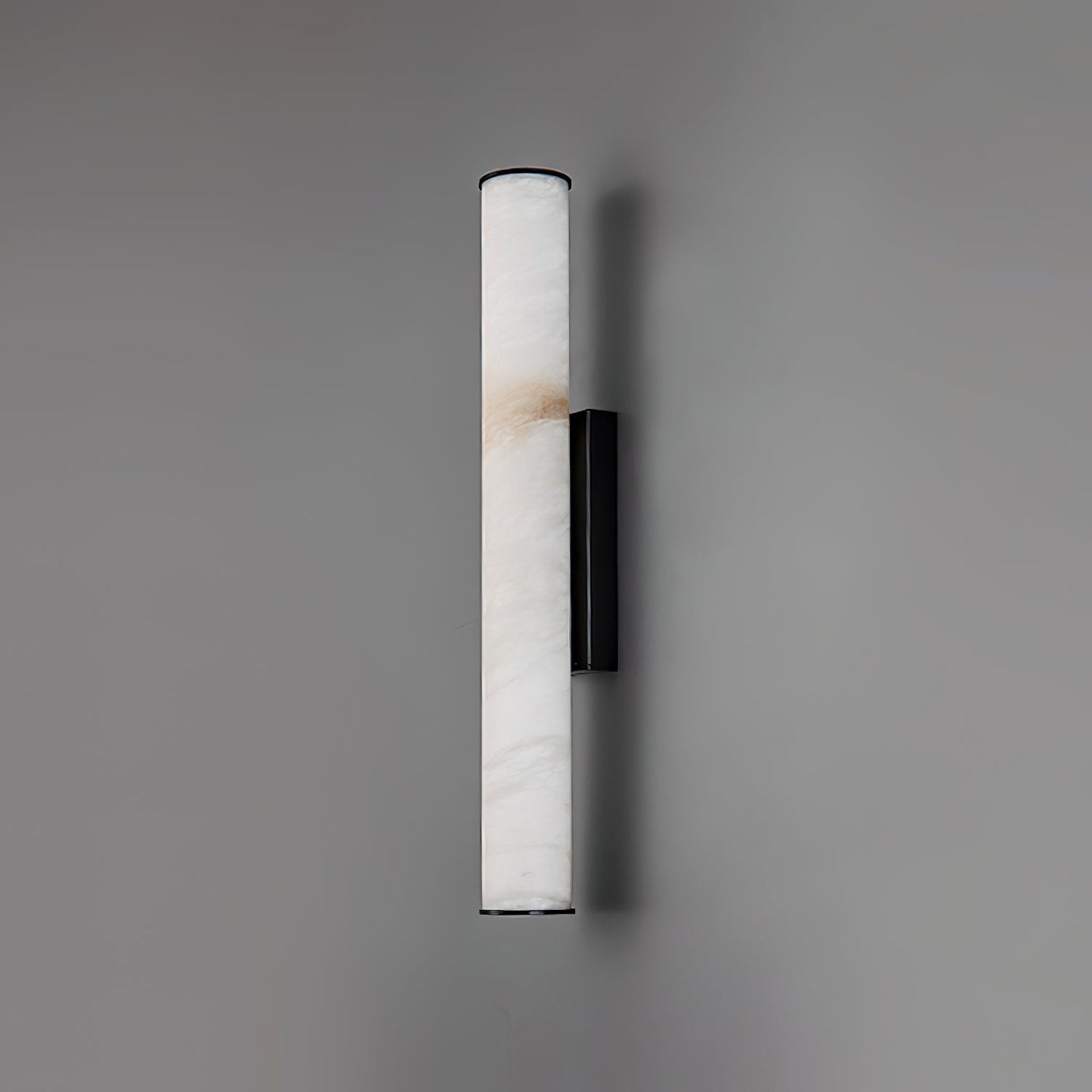 Aristhos | Minimalistisk lineær alabast og messing væglampe