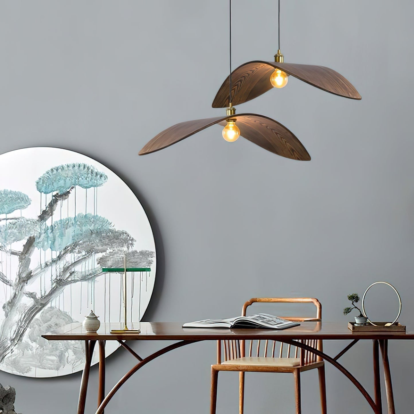 Kjelden | Nordisk skulpturel asketræ bølge pendel