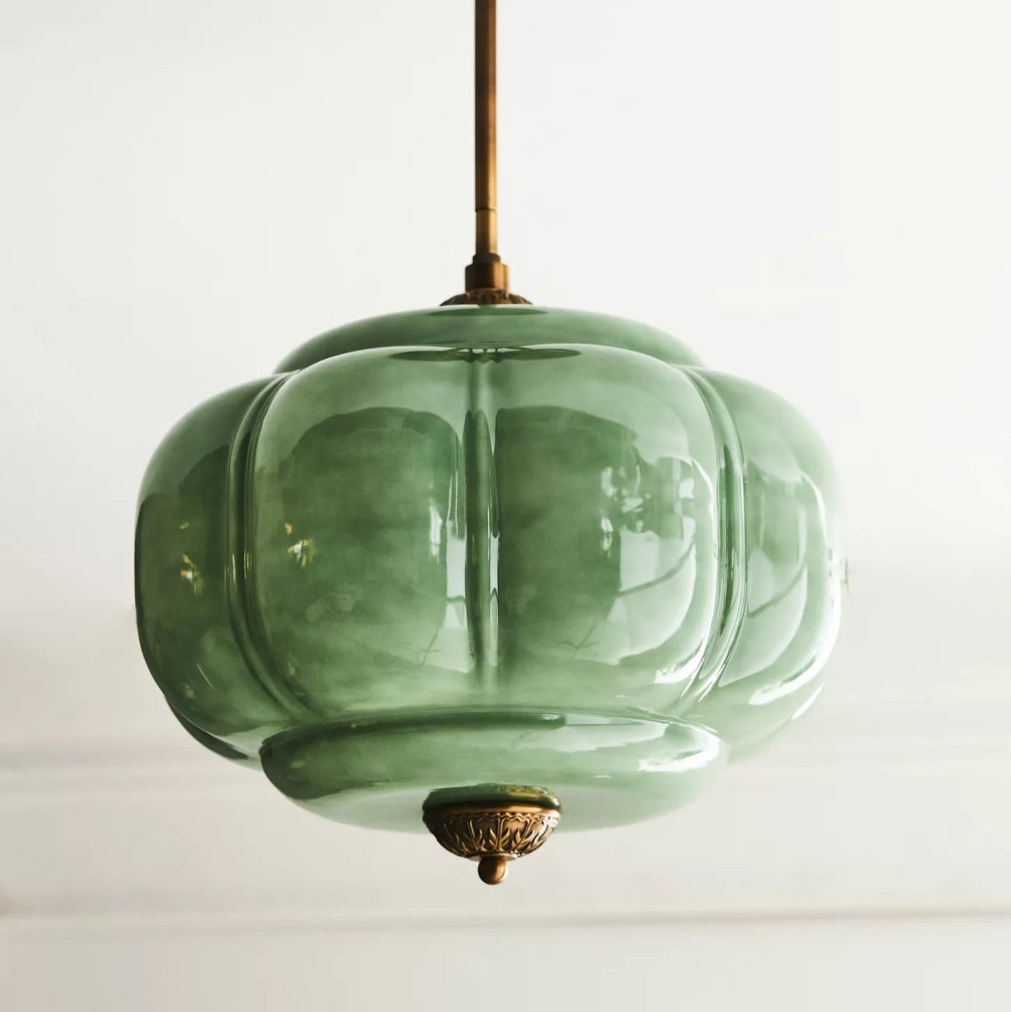 Vallis | Elegant rillede glas semi-indbygget loftslampe